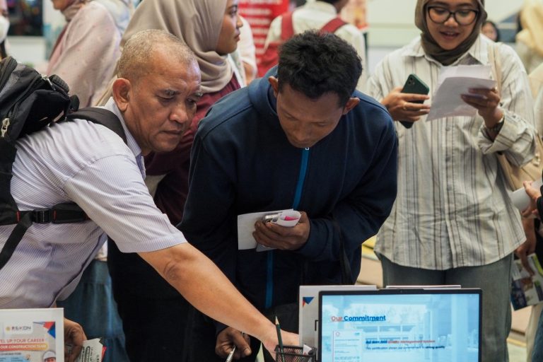 HU – Job Fair BMZ – 01