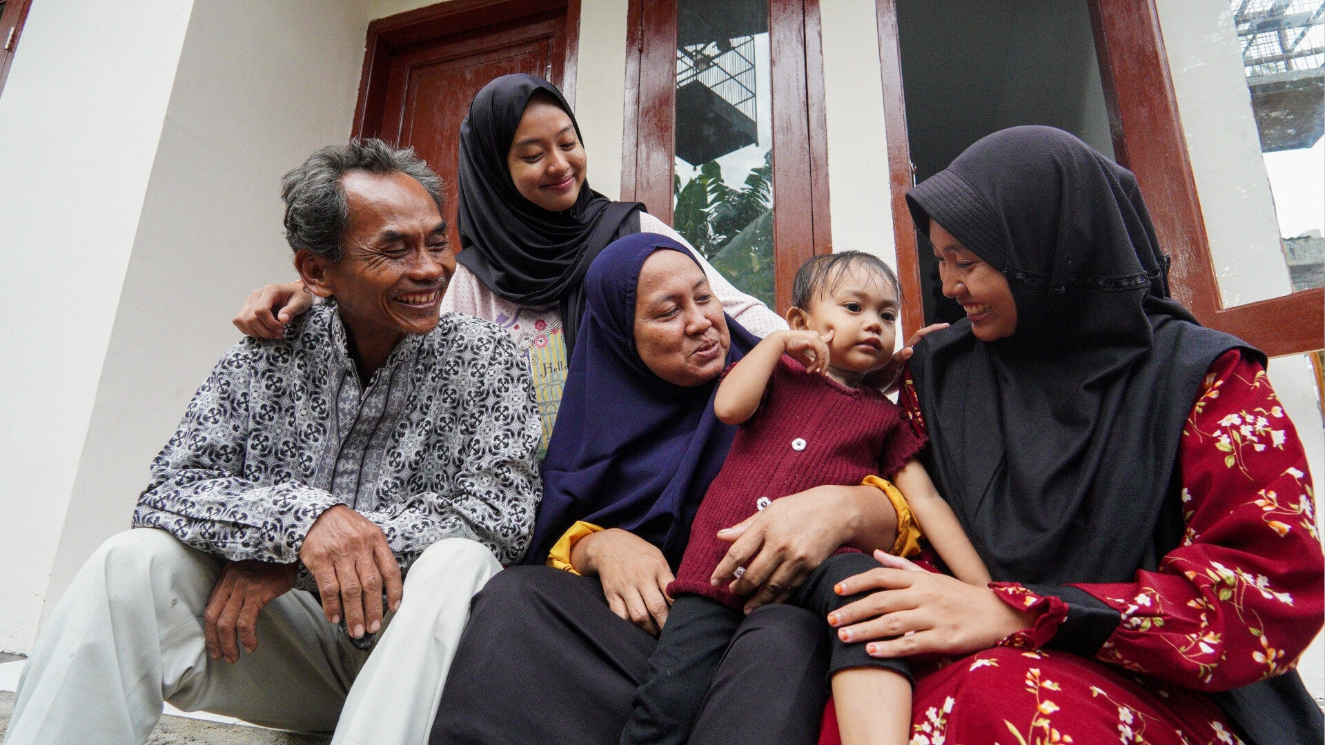 HFHI – MedcoEnergi